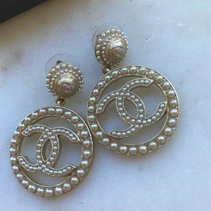 Vintage Chanel Drop Earrings with box
